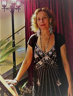 JAZZ POP VOCALIST AVAILABLE FOR DUO TRIO OR BAND