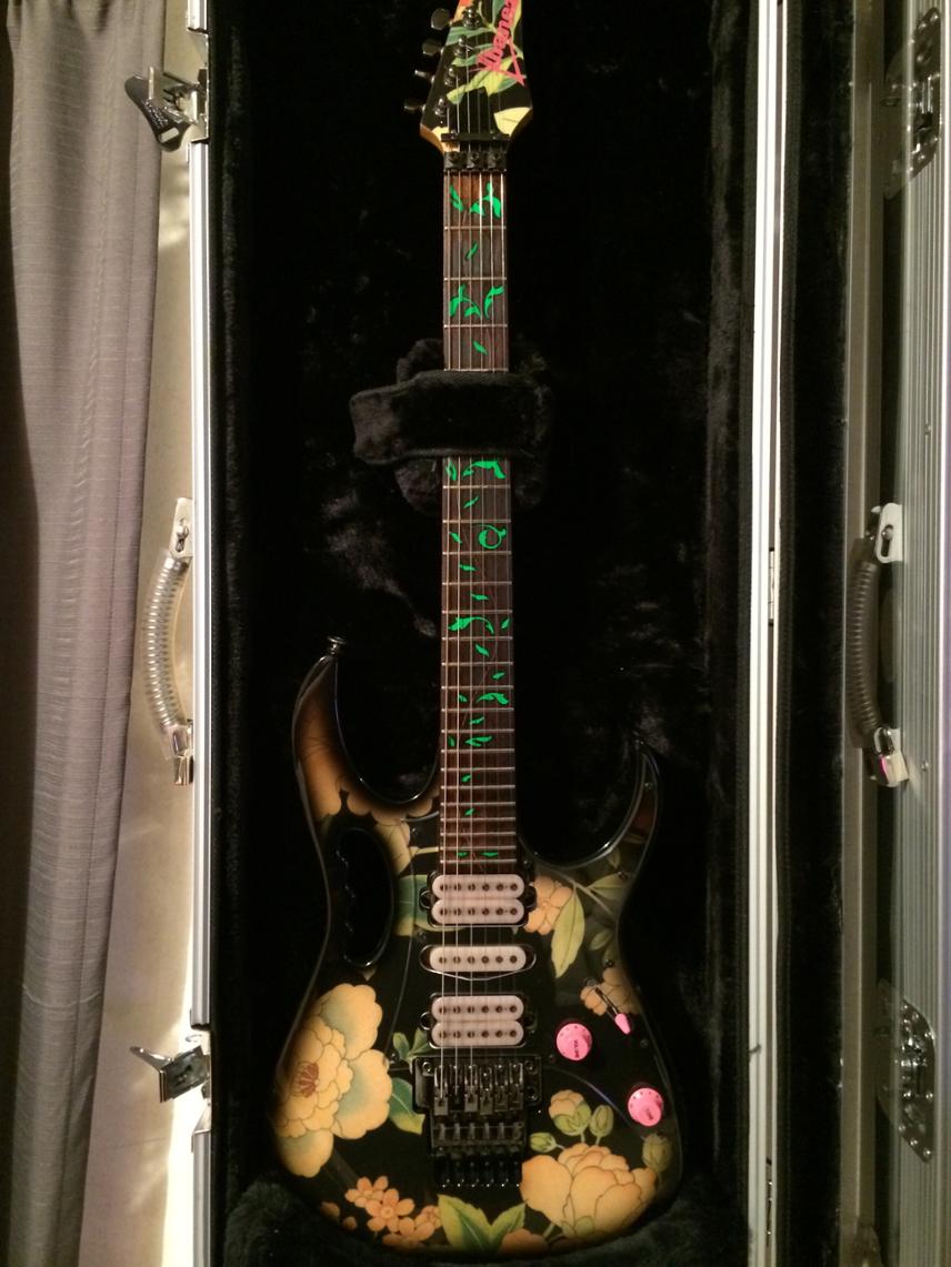 Lead guitarist 80s 90s style 