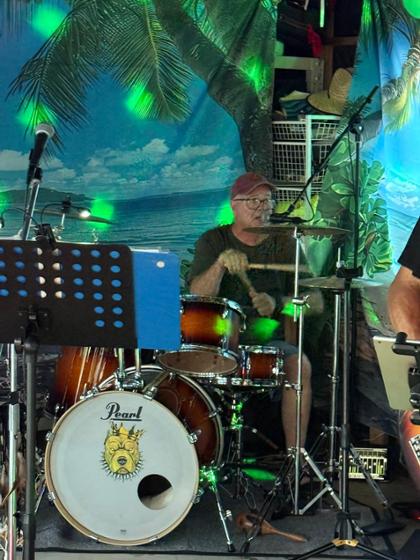 Drummer looking for band