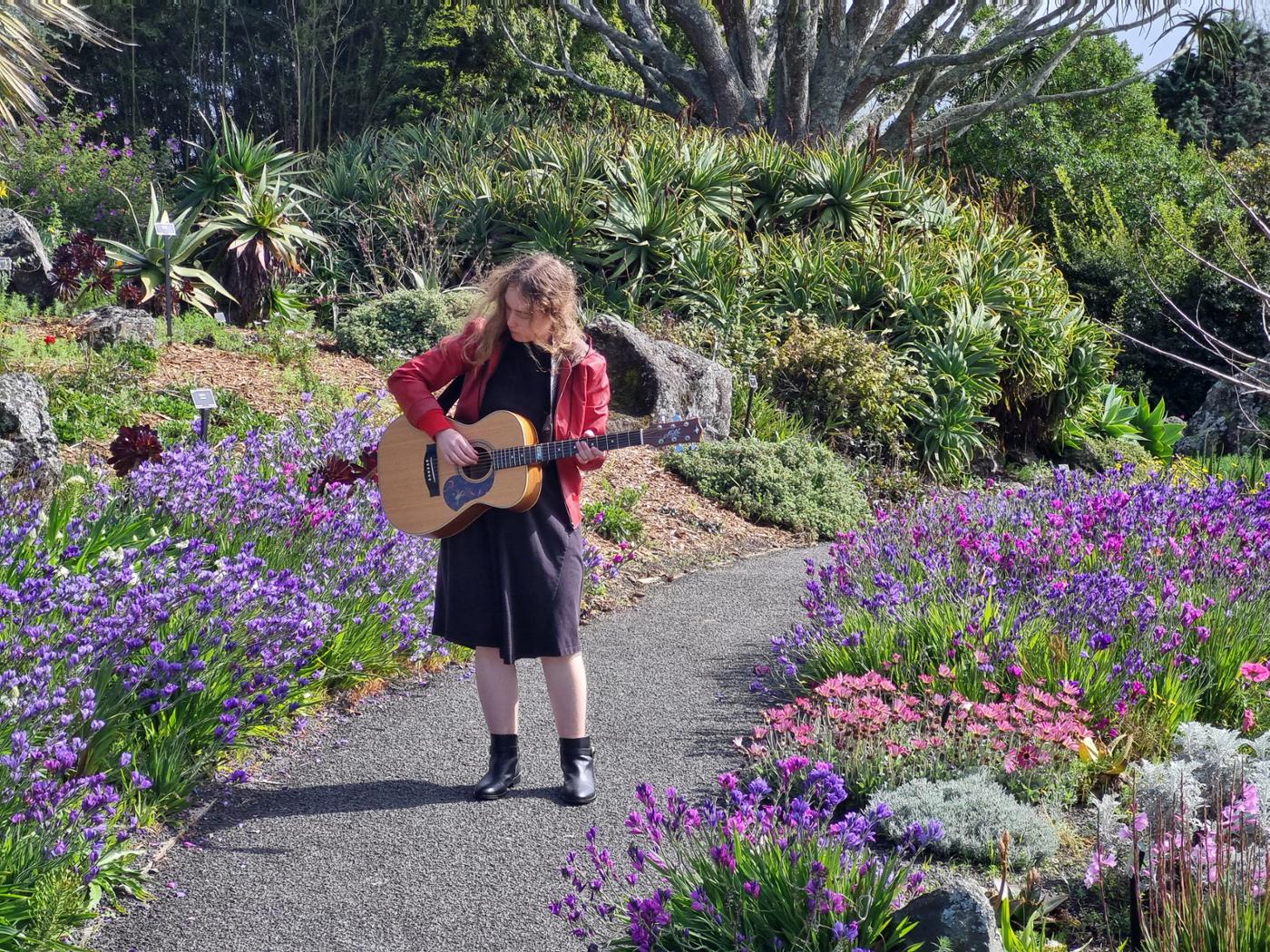 Janie Phoenix Music