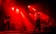 Alt Rock Frontman Seeking Guitarist Drummer