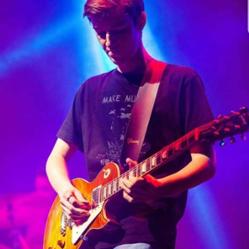 17 year old lead rhythm guitarist available