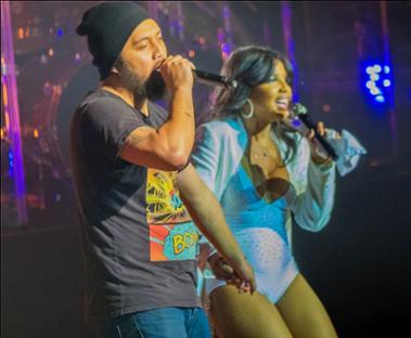 Vocalist available for rock funk groove hip hop cover band