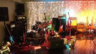 Bass player for Auckland covers band needed